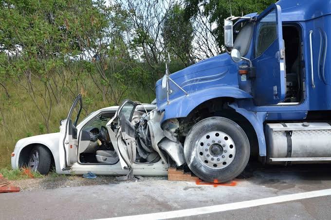 Truck Accident Attorney Guide to Protecting Your Rights After a Crash